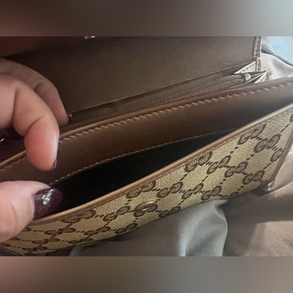 Gucci Wallet - Picture 6 of 8